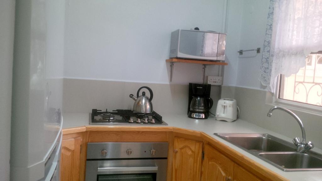 Bougainvillea Apartments St. George's Kamer foto
