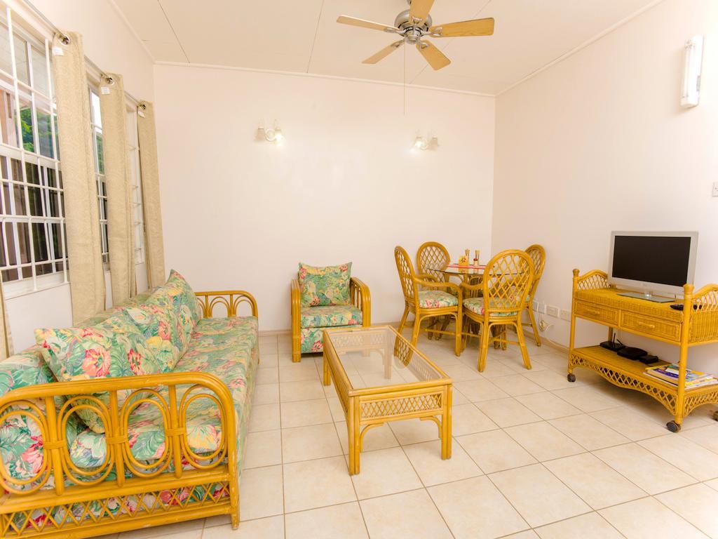 Bougainvillea Apartments St. George's Buitenkant foto