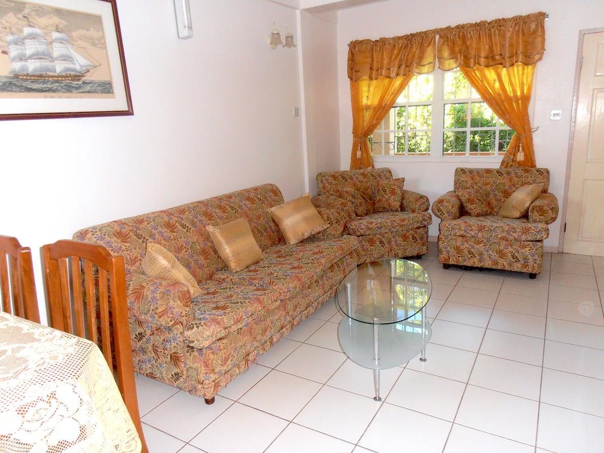 Bougainvillea Apartments St. George's Buitenkant foto
