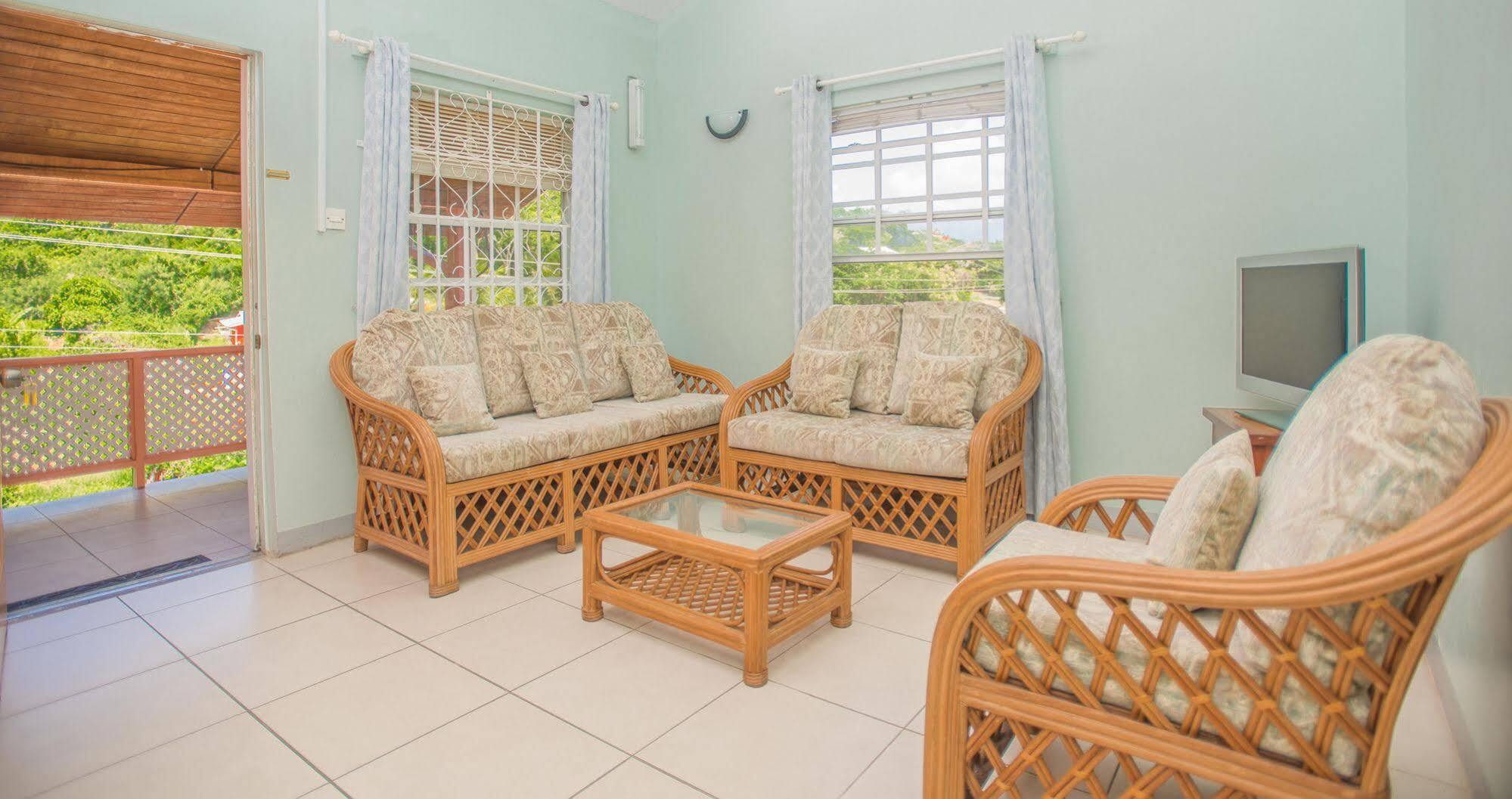 Bougainvillea Apartments St. George's Buitenkant foto